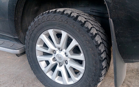 Toyota Land Cruiser Prado 150 рестайлинг 2, 2014 год, 3 050 000 рублей, 11 фотография