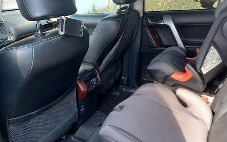 Toyota Land Cruiser Prado 150 рестайлинг 2, 2014 год, 3 050 000 рублей, 16 фотография