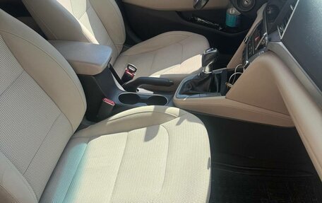 Hyundai Elantra VI рестайлинг, 2017 год, 1 500 000 рублей, 6 фотография