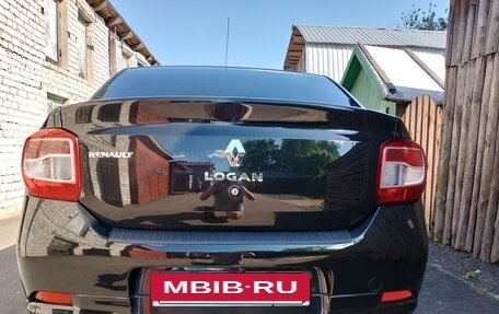 Renault Logan II, 2017 год, 920 000 рублей, 5 фотография