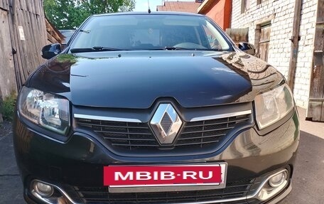 Renault Logan II, 2017 год, 920 000 рублей, 12 фотография