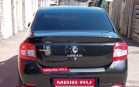 Renault Logan II, 2017 год, 920 000 рублей, 6 фотография