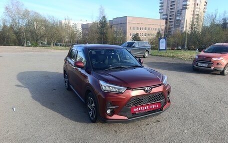 Toyota Raize I, 2021 год, 1 810 000 рублей, 2 фотография