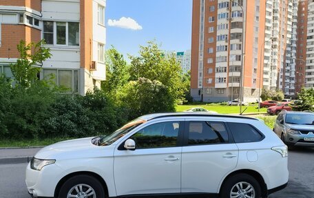Mitsubishi Outlander III рестайлинг 3, 2013 год, 1 550 000 рублей, 5 фотография