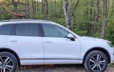 Volkswagen Touareg III, 2013 год, 2 500 000 рублей, 2 фотография