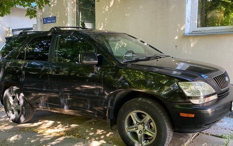 Lexus RX IV рестайлинг, 2000 год, 640 000 рублей, 3 фотография