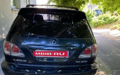 Lexus RX IV рестайлинг, 2000 год, 640 000 рублей, 4 фотография