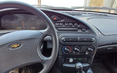 Chevrolet Niva I рестайлинг, 2004 год, 275 000 рублей, 6 фотография