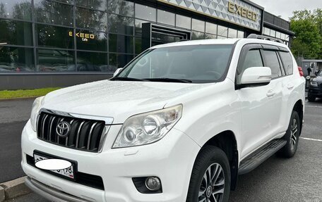 Toyota Land Cruiser Prado 150 рестайлинг 2, 2013 год, 2 430 000 рублей, 2 фотография