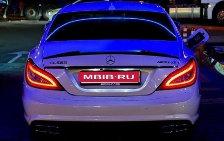 Mercedes-Benz CLS, 2012 год, 2 450 000 рублей, 4 фотография