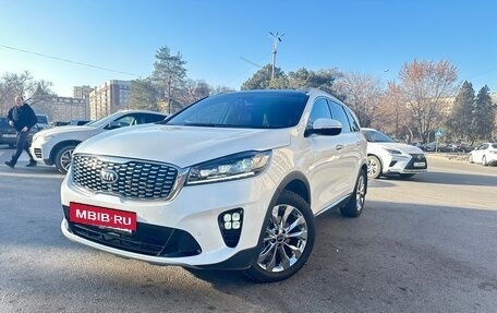 KIA Sorento II рестайлинг, 2018 год, 2 000 000 рублей, 2 фотография