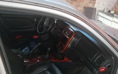 Hyundai Sonata IV рестайлинг, 2005 год, 710 000 рублей, 5 фотография