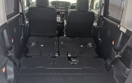 Toyota Roomy I, 2017 год, 1 020 000 рублей, 13 фотография