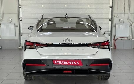 Hyundai Elantra, 2023 год, 2 099 000 рублей, 5 фотография