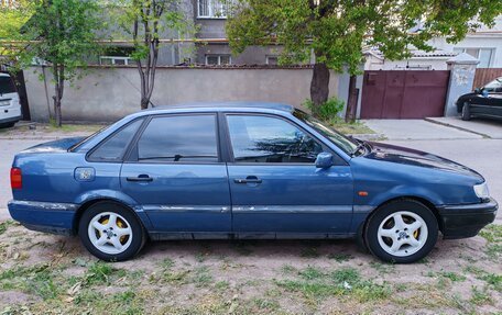 Volkswagen Passat B4, 1994 год, 400 000 рублей, 3 фотография