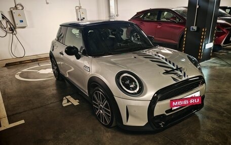 MINI Hatch, 2022 год, 4 000 000 рублей, 2 фотография