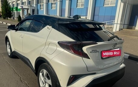 Toyota C-HR I рестайлинг, 2019 год, 2 330 000 рублей, 6 фотография