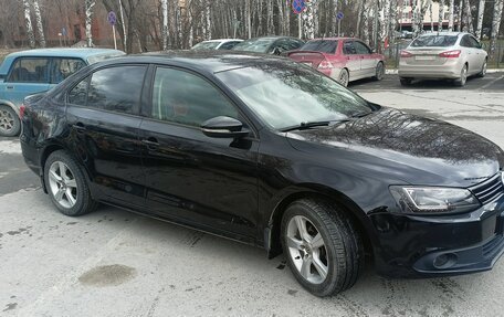 Volkswagen Jetta VI, 2014 год, 1 250 000 рублей, 2 фотография