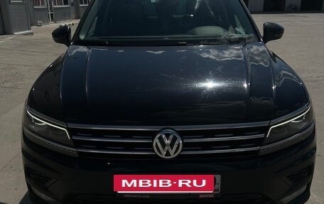 Volkswagen Tiguan II, 2020 год, 3 100 000 рублей, 2 фотография