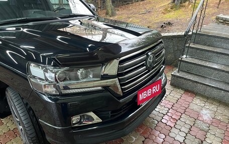 Toyota Land Cruiser 200, 2018 год, 6 200 000 рублей, 5 фотография