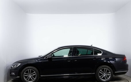 Volkswagen Passat B8 рестайлинг, 2018 год, 2 169 000 рублей, 8 фотография