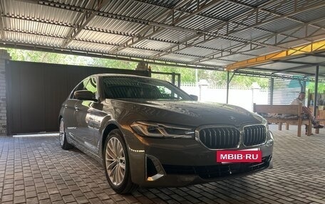 BMW 5 серия, 2021 год, 5 500 000 рублей, 2 фотография