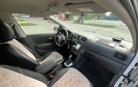 Volkswagen Polo VI (EU Market), 2018 год, 1 500 000 рублей, 10 фотография