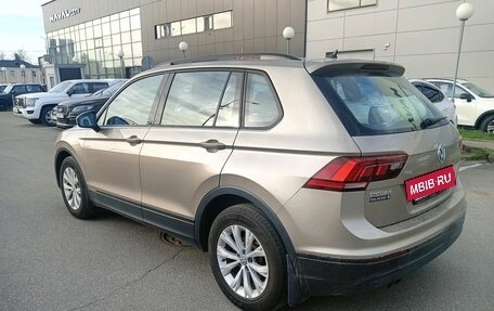 Volkswagen Tiguan II, 2019 год, 2 299 000 рублей, 6 фотография