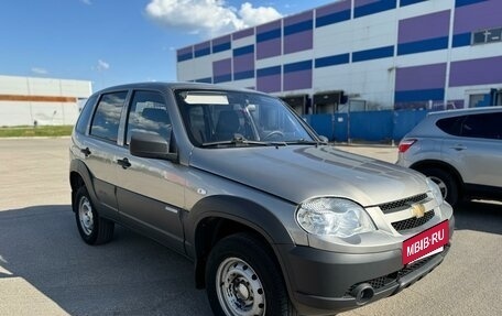 Chevrolet Niva I рестайлинг, 2015 год, 625 000 рублей, 3 фотография
