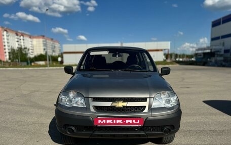 Chevrolet Niva I рестайлинг, 2015 год, 625 000 рублей, 2 фотография