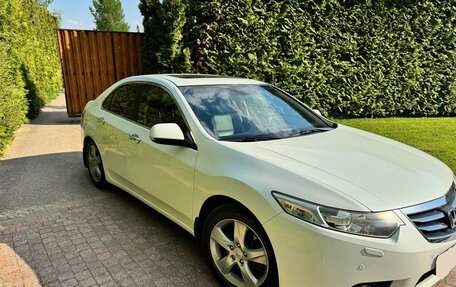 Honda Accord VIII рестайлинг, 2012 год, 1 990 000 рублей, 4 фотография