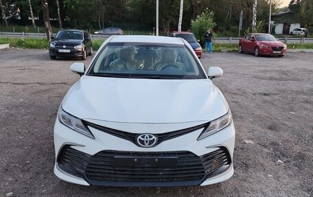 Toyota Camry, 2023 год, 3 800 000 рублей, 4 фотография