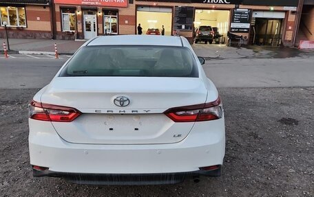 Toyota Camry, 2023 год, 3 800 000 рублей, 5 фотография