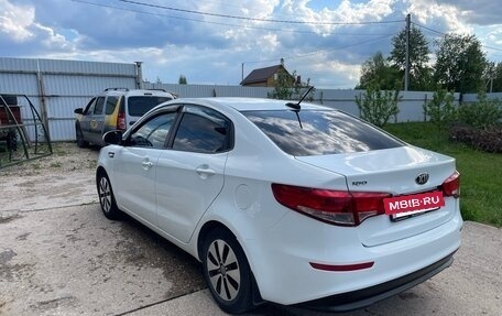 KIA Rio III рестайлинг, 2017 год, 1 100 000 рублей, 3 фотография