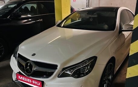 Mercedes-Benz E-Класс, 2015 год, 1 950 000 рублей, 5 фотография