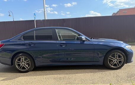 BMW 3 серия, 2019 год, 3 800 000 рублей, 14 фотография