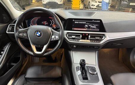 BMW 3 серия, 2019 год, 3 800 000 рублей, 19 фотография