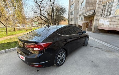Hyundai Elantra VI рестайлинг, 2018 год, 1 750 000 рублей, 5 фотография