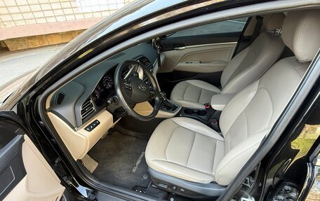 Hyundai Elantra VI рестайлинг, 2018 год, 1 750 000 рублей, 9 фотография