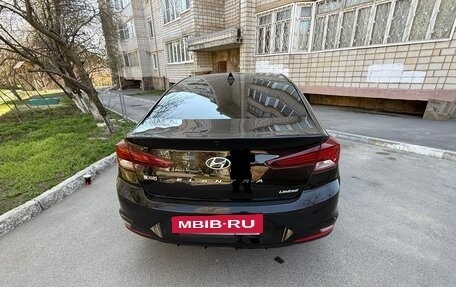 Hyundai Elantra VI рестайлинг, 2018 год, 1 750 000 рублей, 6 фотография