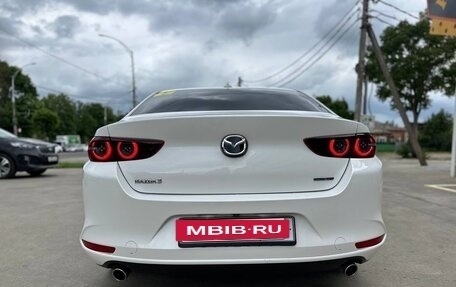 Mazda 3, 2019 год, 2 400 000 рублей, 15 фотография