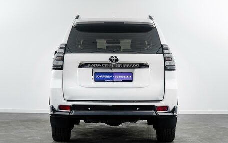 Toyota Land Cruiser Prado 150 рестайлинг 2, 2021 год, 6 700 000 рублей, 4 фотография