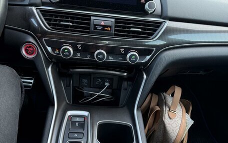 Honda Accord IX рестайлинг, 2022 год, 2 750 000 рублей, 17 фотография