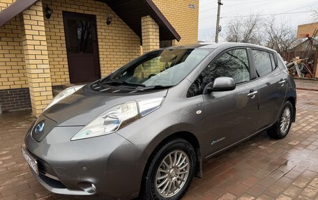 Nissan Leaf I, 2013 год, 665 000 рублей, 2 фотография
