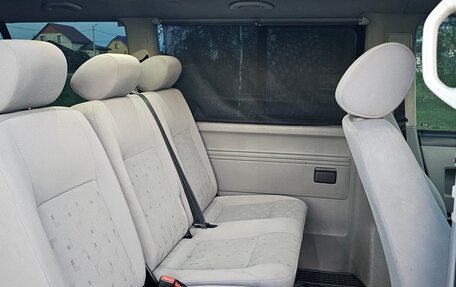 Volkswagen Caravelle T5, 2008 год, 1 490 000 рублей, 7 фотография
