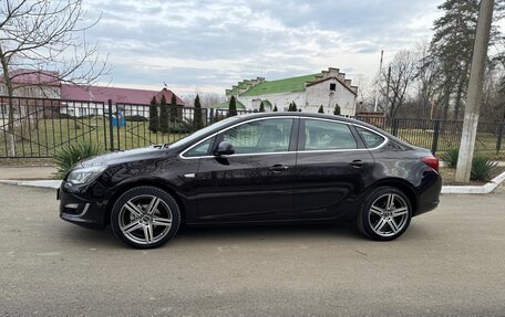Opel Astra J, 2014 год, 950 000 рублей, 2 фотография