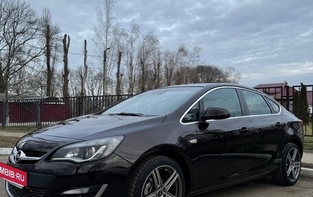 Opel Astra J, 2014 год, 950 000 рублей, 3 фотография