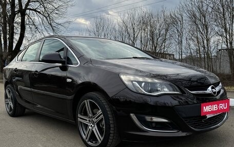 Opel Astra J, 2014 год, 950 000 рублей, 6 фотография