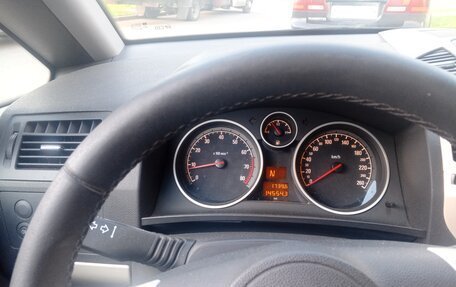 Opel Zafira B, 2008 год, 600 000 рублей, 2 фотография