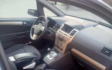Opel Zafira B, 2008 год, 600 000 рублей, 3 фотография